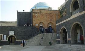 קבר רבי מאיר בעל הנס בטבריה. צילום: ד''ר אבישי טייכר, ויקימדיה
